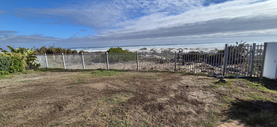 4 Bedroom Property for Sale in Van Riebeeckstrand Western Cape